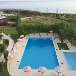Irinna Hotel Svoronata