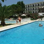 Irinna Hotel Svoronata