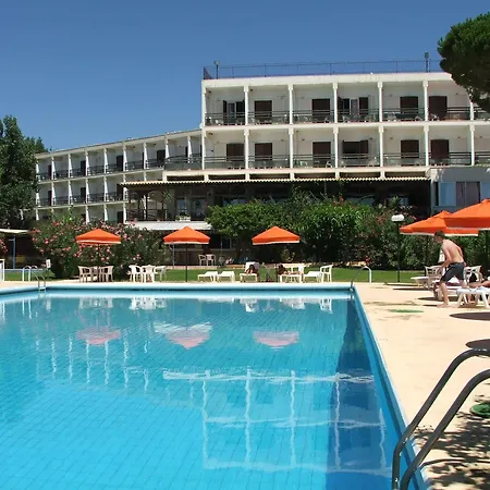 Irinna Hotel Svoronata