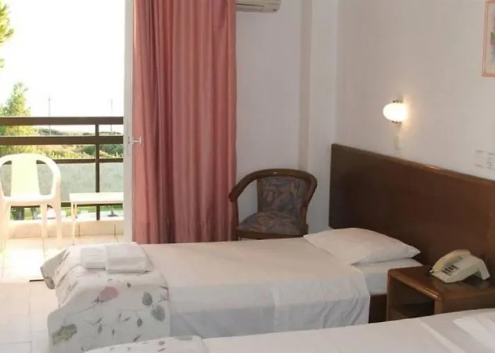 Irinna Hotell Svoronata