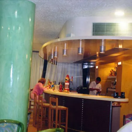 Irinna 3* سفوروناتا