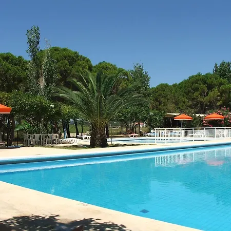 Irinna Hotel 3*