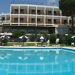 Irinna Hotel Svoronata