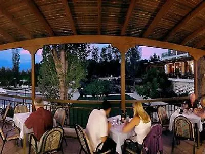 Irinna Hotel