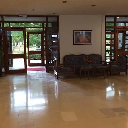Irinna Hotel