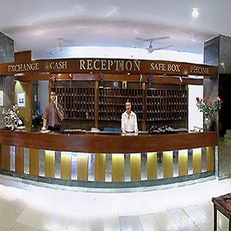 Отель Irinna 3*